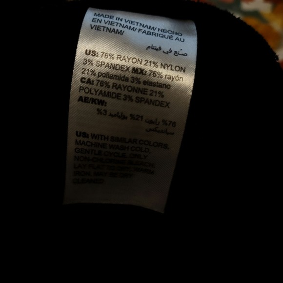 Chicos Black Elastic Waist Dress Pants Size 6 - Picture 5 of 6